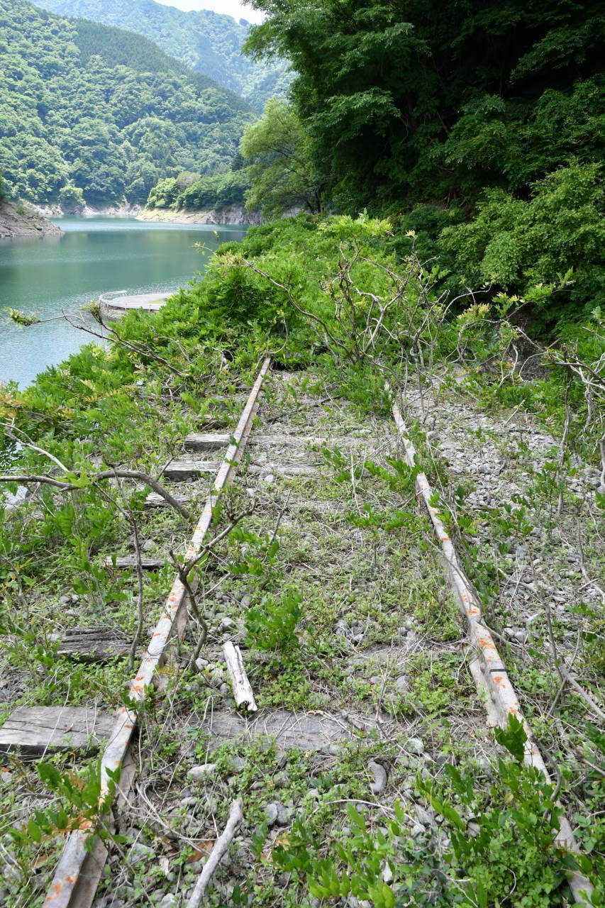 カヤックで水没トンネルへ: 下総鉄道工事中?～昭和の鉄道模型を